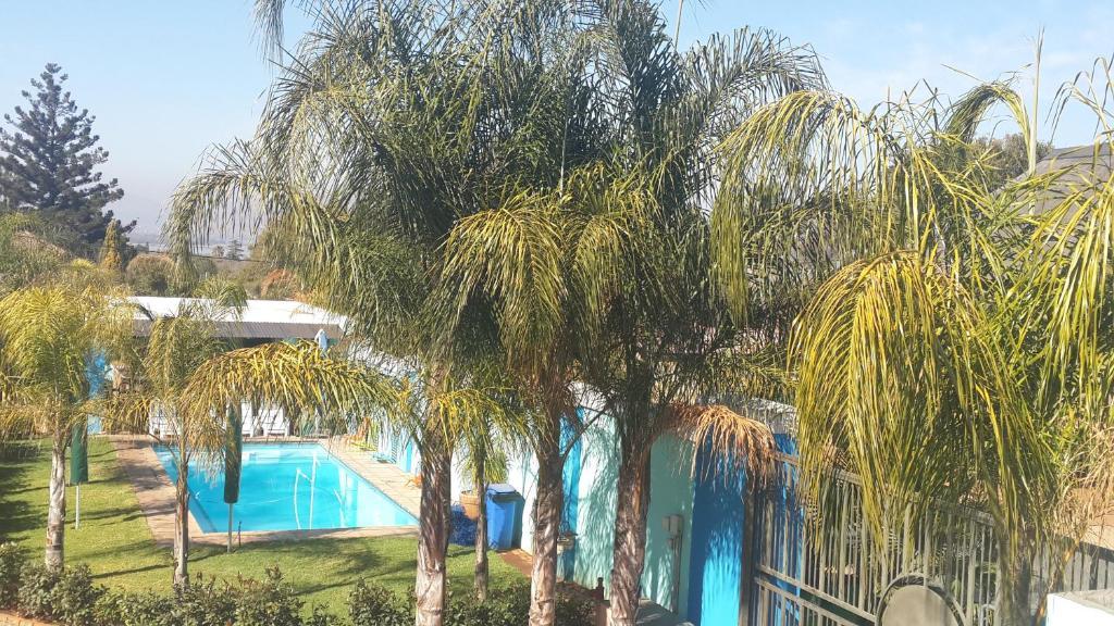 Palm Valley Inn And Day Spa Hartbeespoort Buitenkant foto