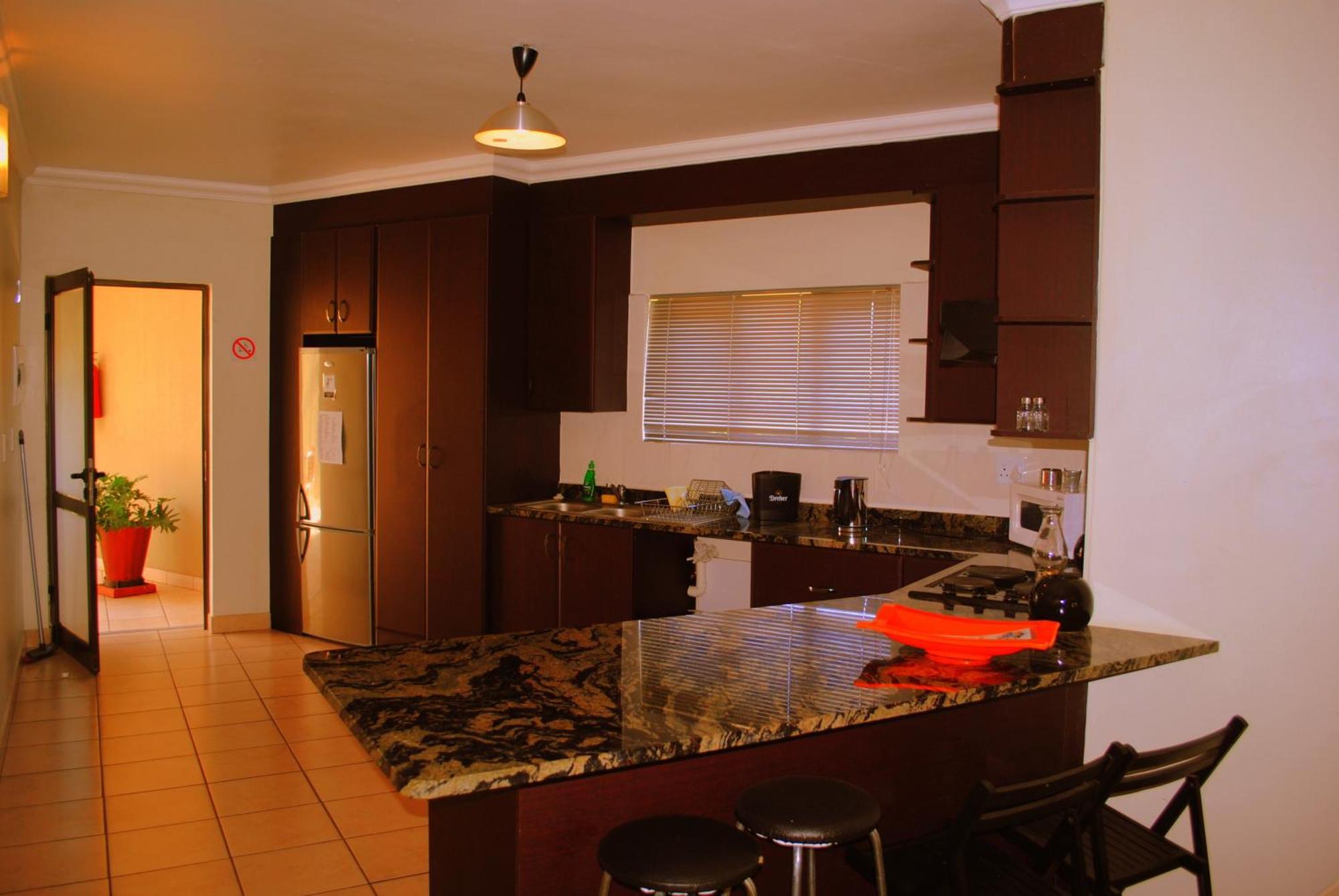 Palm Valley Inn And Day Spa Hartbeespoort Buitenkant foto