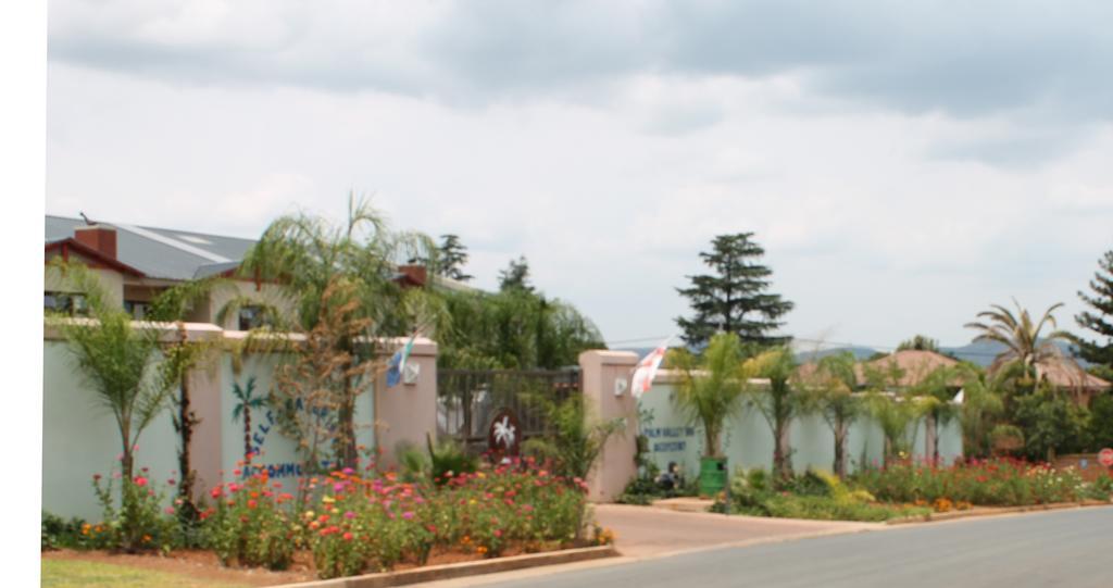 Palm Valley Inn And Day Spa Hartbeespoort Buitenkant foto